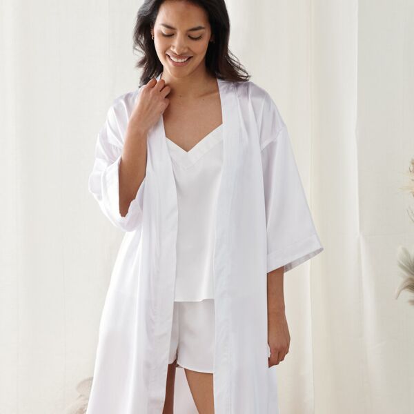 Women's satin robe Thumbnail